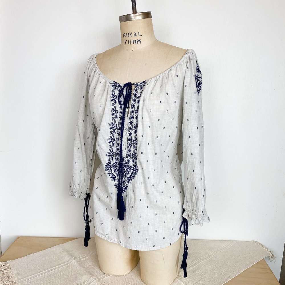 Zara Embroidered Off-the-Shoulder Blouse - Sm